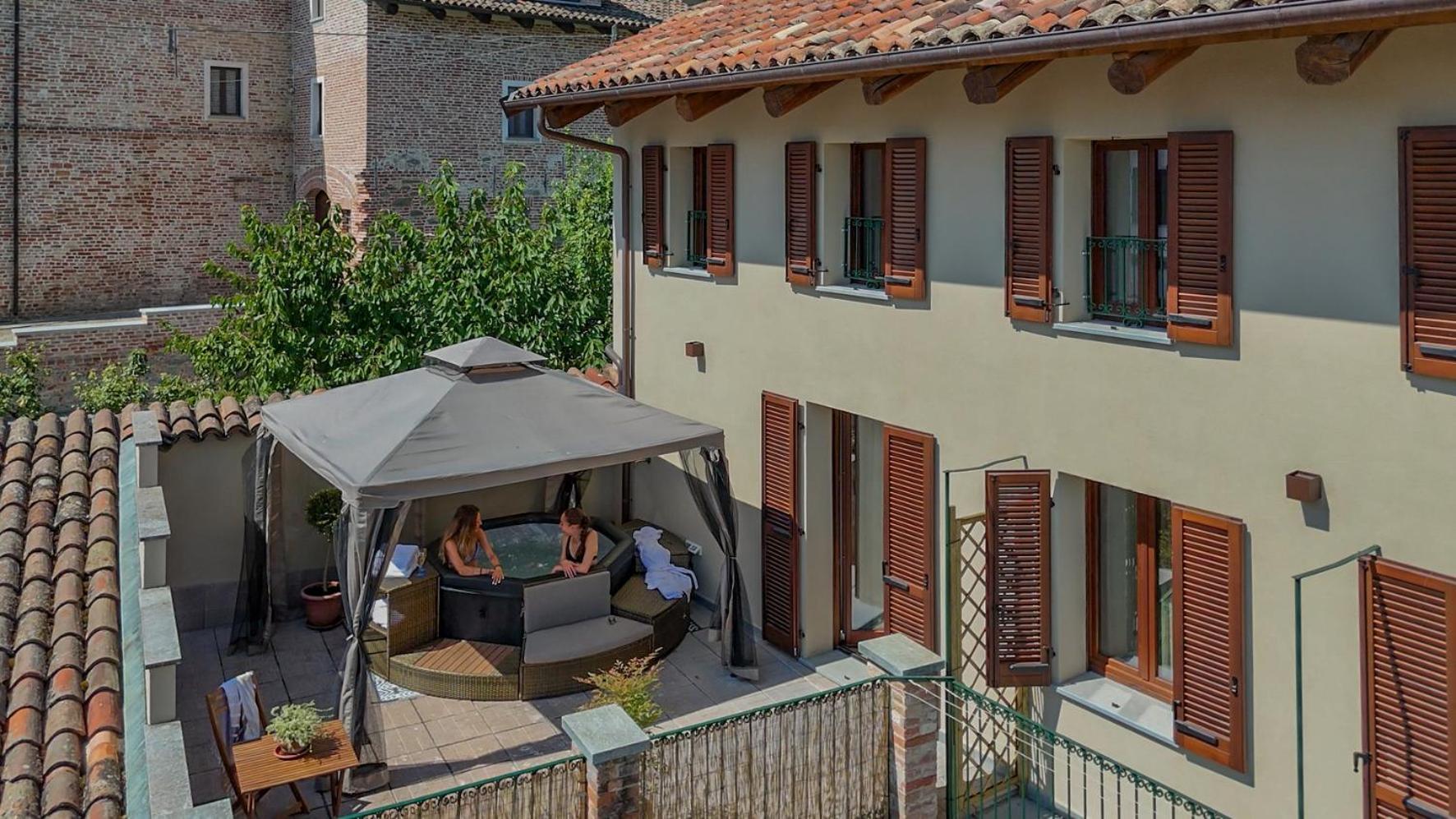 Byvigin Hotel Magliano Alfieri Kültér fotó